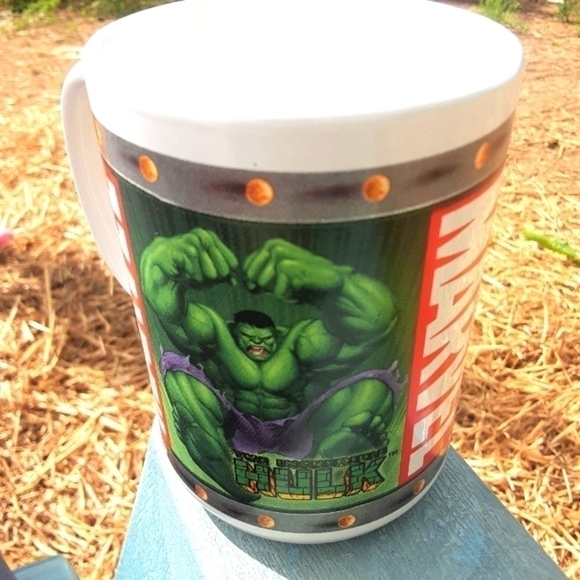 Marvel Coffee Mug. Spiderman,  and The Incredible Hulk. - Picture 6 of 6